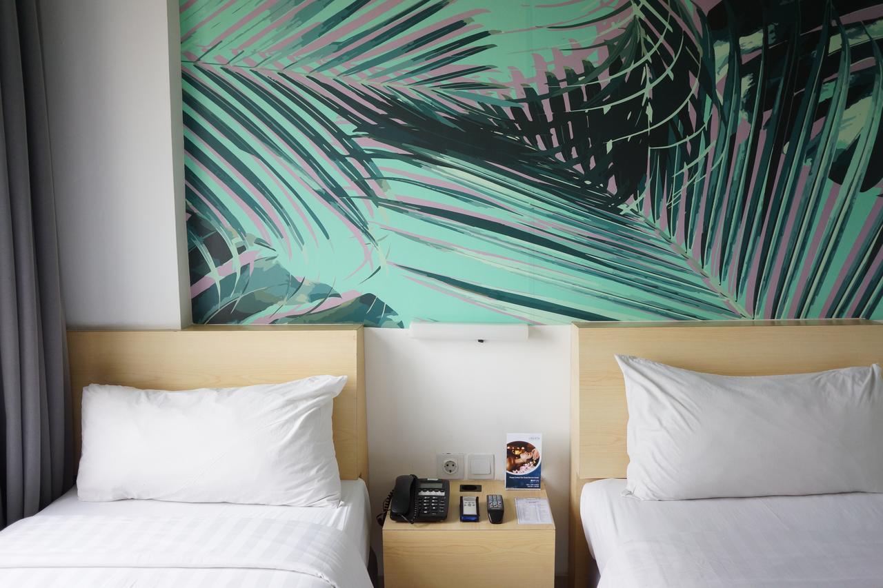 Liberta Hotel Kemang Jakarta Exterior photo